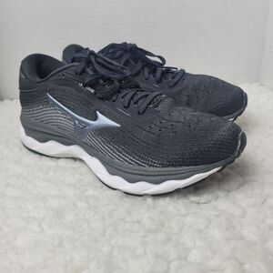 Mizuno Wave Sky 5 Women's Size 7.5 Running Sneaker Black Sneakers